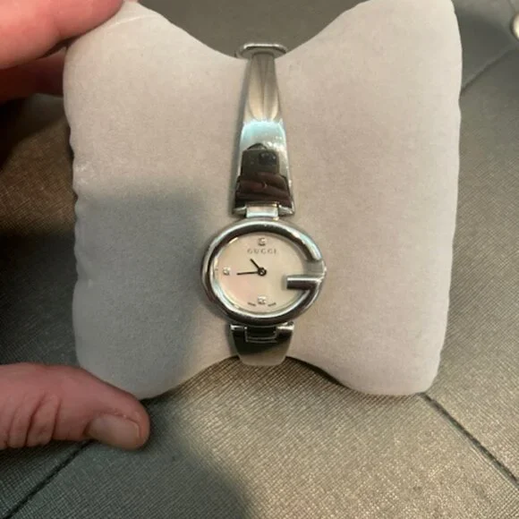 GUCCI Women's Guccissima Diamond Mother of Pearl Watch YA134504